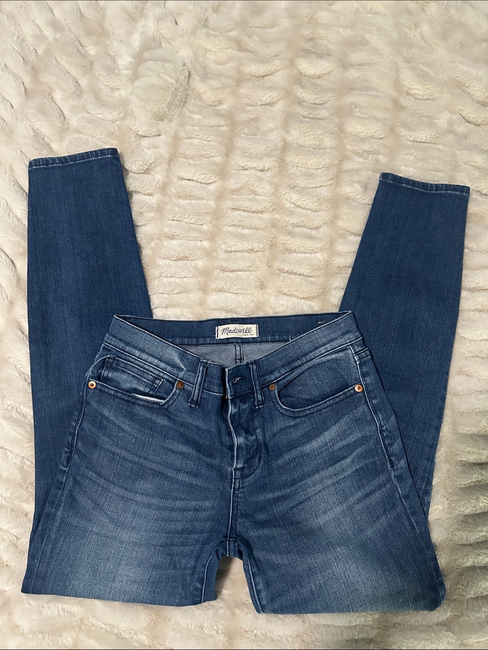 Madewell Mid-Rise Skinny Jeans in Dark Blue Size 27